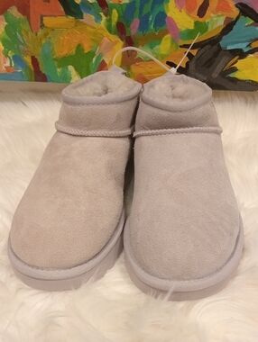 UGG Short Boots